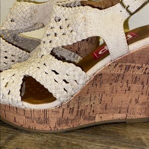 Heel wedges